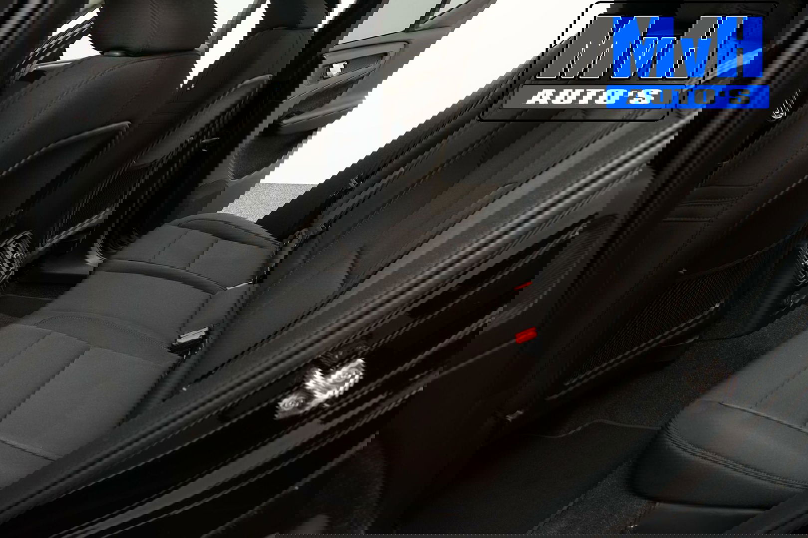 Volvo XC40 1.5 T4 Recharge R-Design|PANO|H/K AUDIO|TREKH|NAP