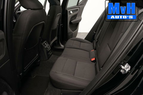 Volvo XC40 1.5 T4 Recharge R-Design|PANO|H/K AUDIO|TREKH|NAP