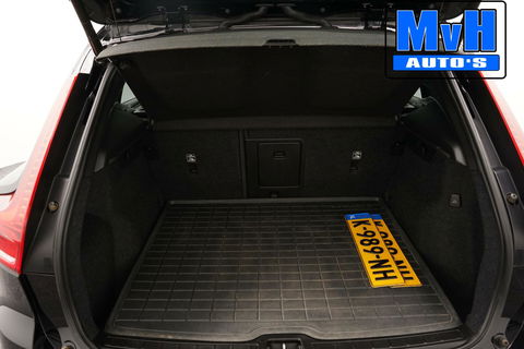 Volvo XC40 1.5 T4 Recharge R-Design|PANO|H/K AUDIO|TREKH|NAP