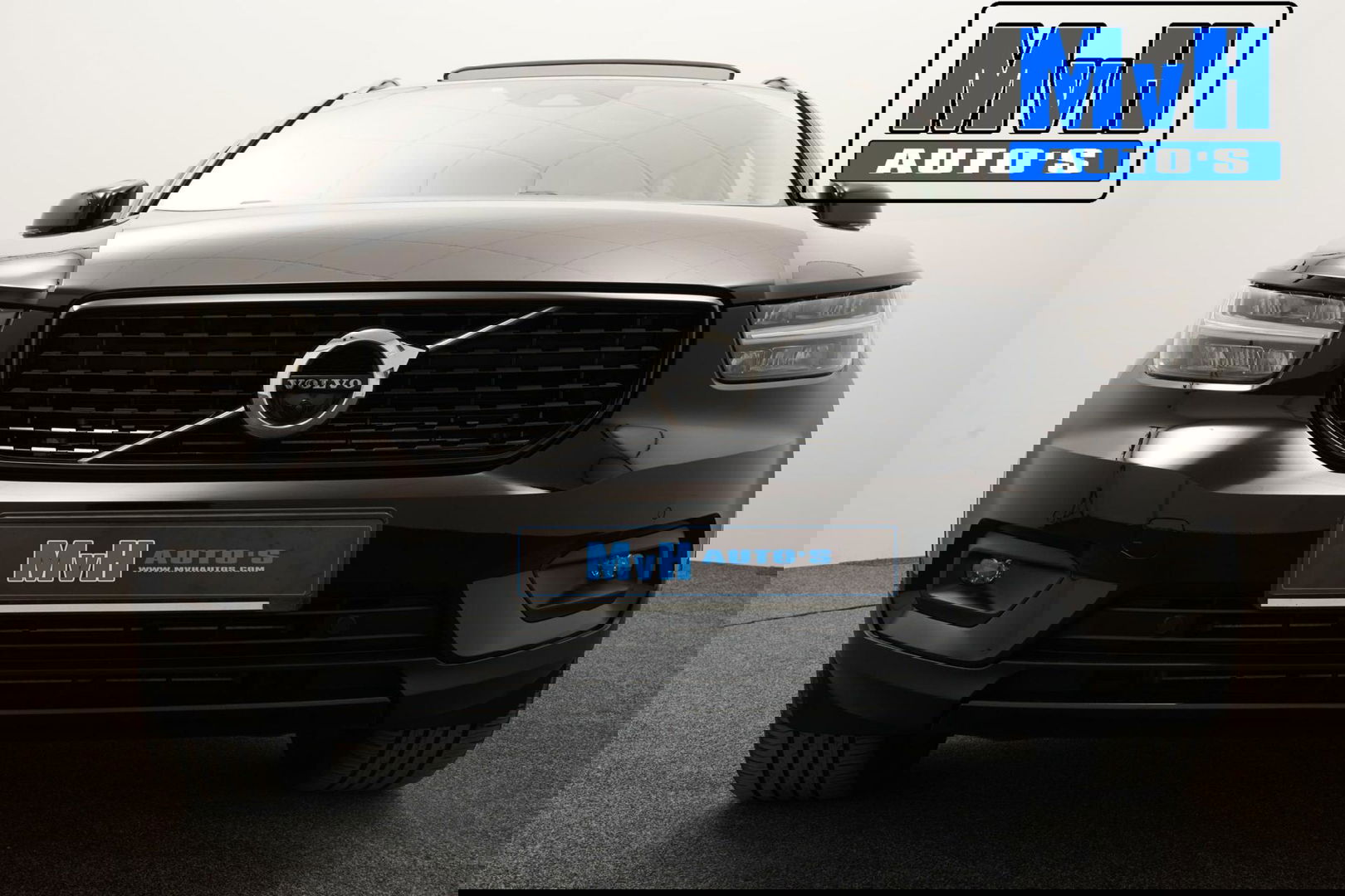 Volvo XC40 1.5 T4 Recharge R-Design|PANO|H/K AUDIO|TREKH|NAP
