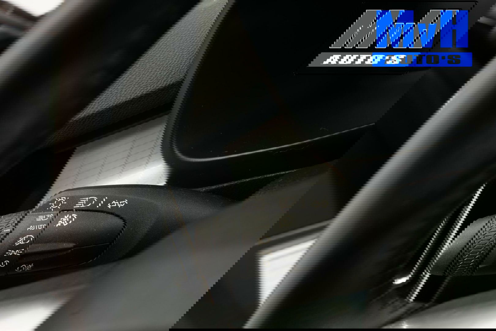 Volvo XC40 1.5 T4 Recharge R-Design|PANO|H/K AUDIO|TREKH|NAP