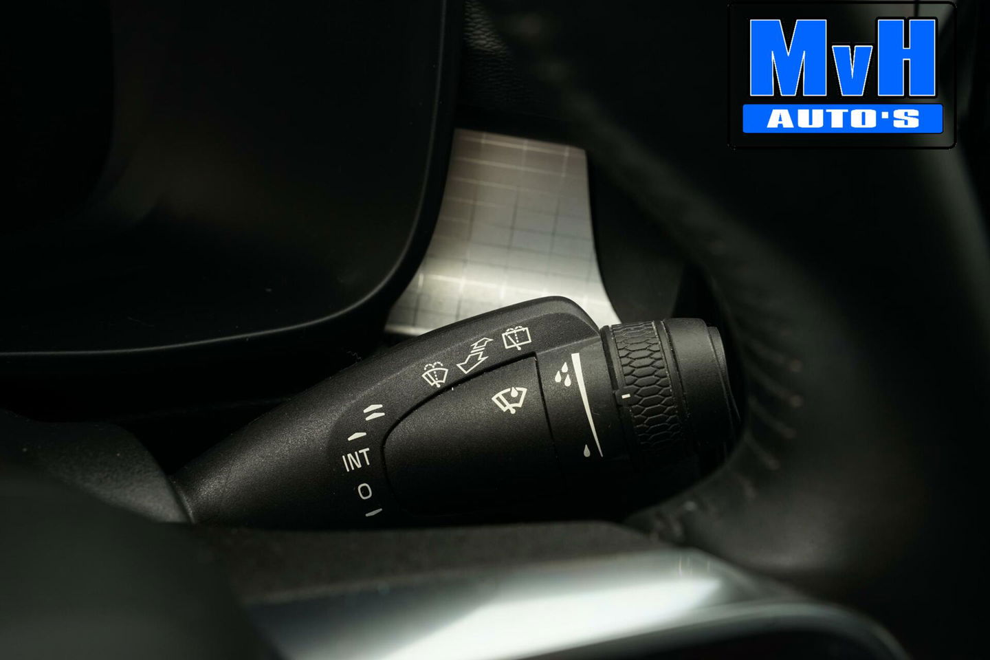 Volvo XC40 1.5 T4 Recharge R-Design|PANO|H/K AUDIO|TREKH|NAP