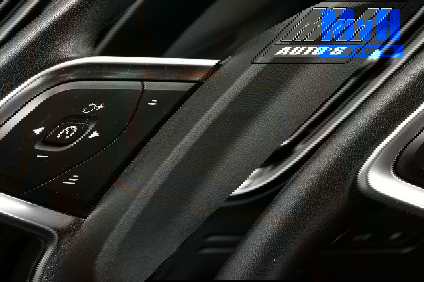 Volvo XC40 1.5 T4 Recharge R-Design|PANO|H/K AUDIO|TREKH|NAP