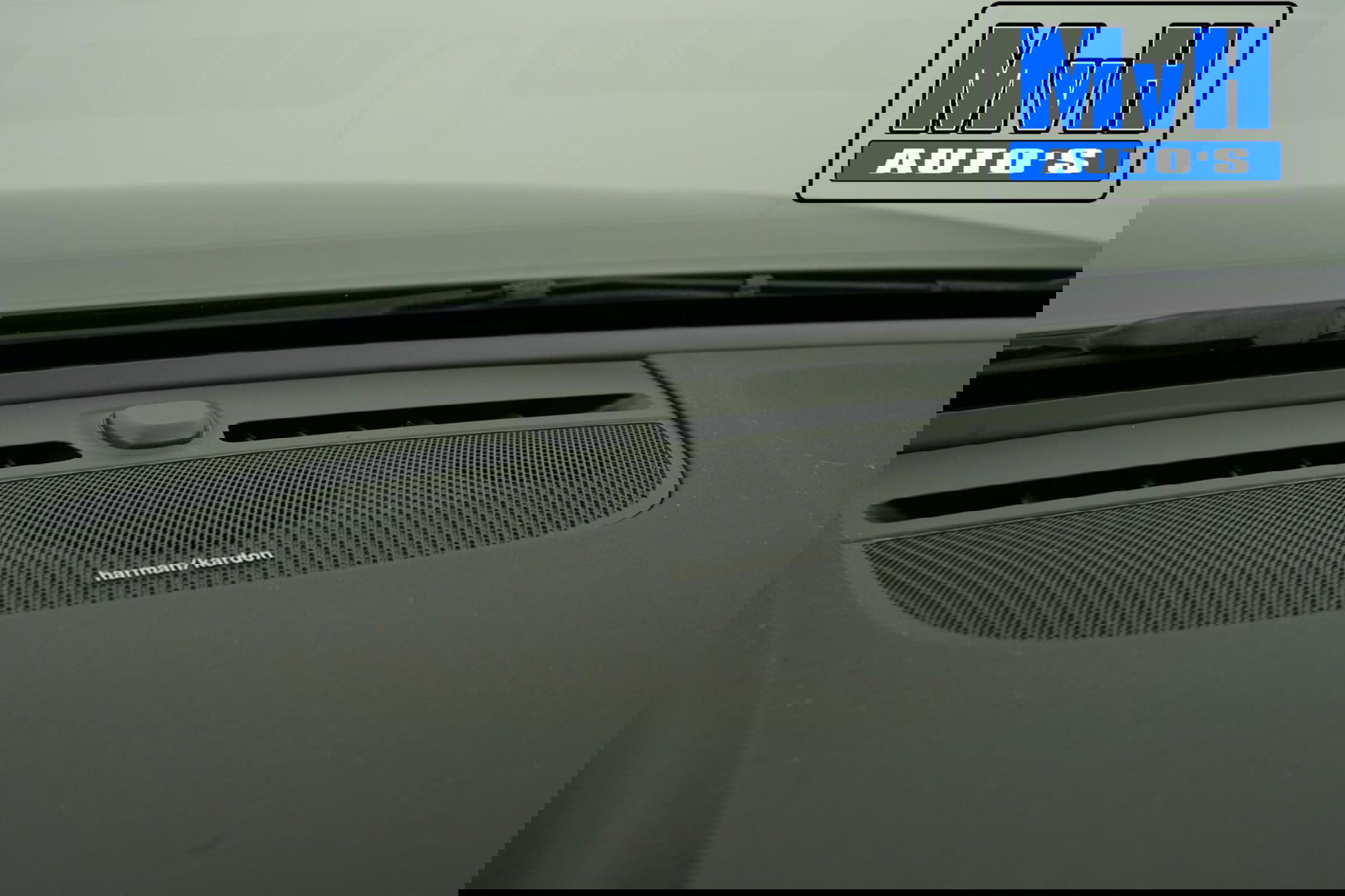 Volvo XC40 1.5 T4 Recharge R-Design|PANO|H/K AUDIO|TREKH|NAP