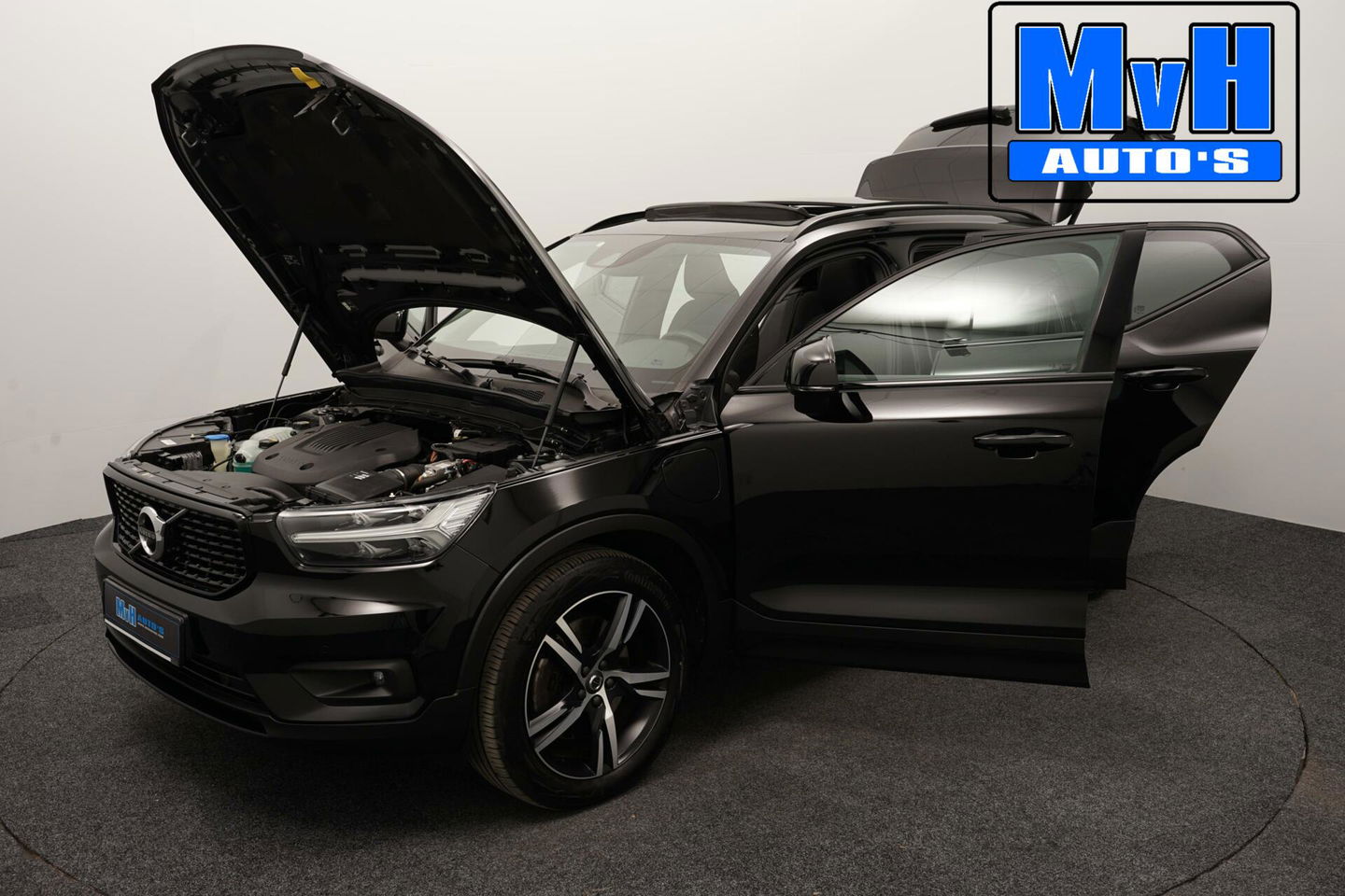 Volvo XC40 1.5 T4 Recharge R-Design|PANO|H/K AUDIO|TREKH|NAP