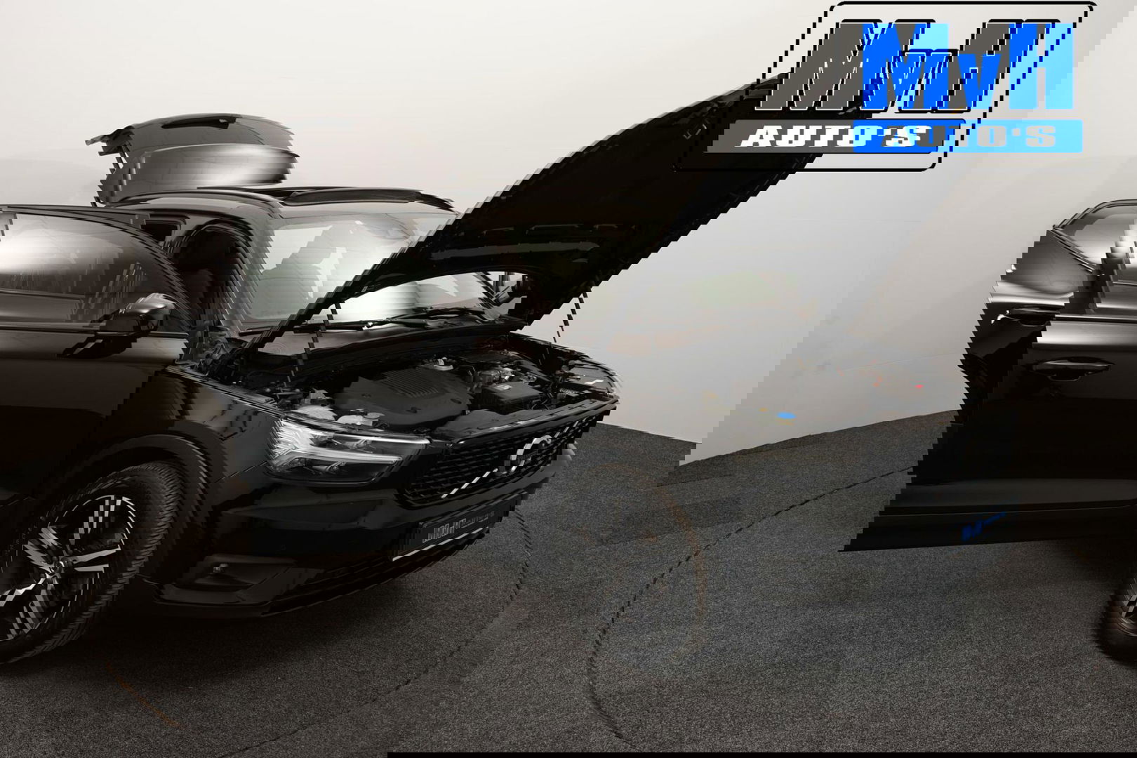 Volvo XC40 1.5 T4 Recharge R-Design|PANO|H/K AUDIO|TREKH|NAP