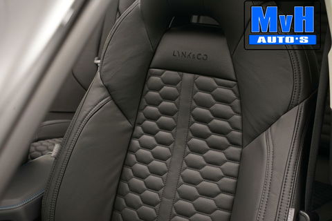 Lynk & Co 01 1.5 Plug-in Hybride|LEER|FULL BLACK|ZWARTE.HEMEL
