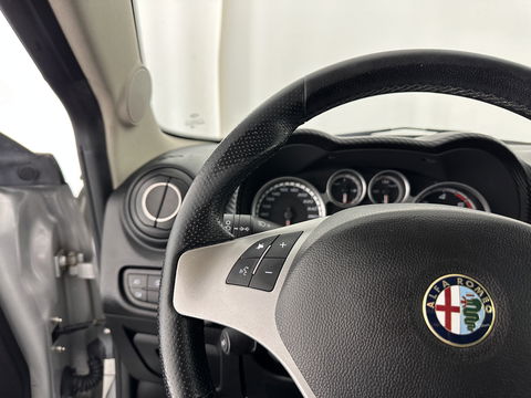 Alfa Romeo MiTo 1.3 JTDm ECO Exclusive *LUXURY-LEATHER | NAVI-FULLMAP | SPORT-SEATS | ECC | PDC | CRUISE | 17''ALU*