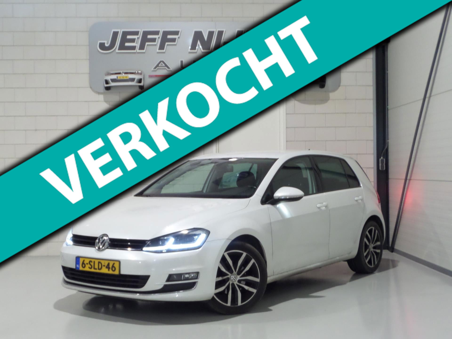 Volkswagen Golf 1.2 TSI Highline "Origineel NL!" Led koplampen Navigatie Bluetooth Alcantara, van 2e eigenaar in zeer nette staat!