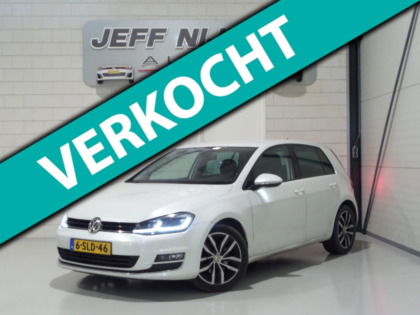 Volkswagen Golf 1.2 TSI Highline "Origineel NL!" Led koplampen Navigatie Bluetooth Alcantara, van 2e eigenaar in zeer nette staat!