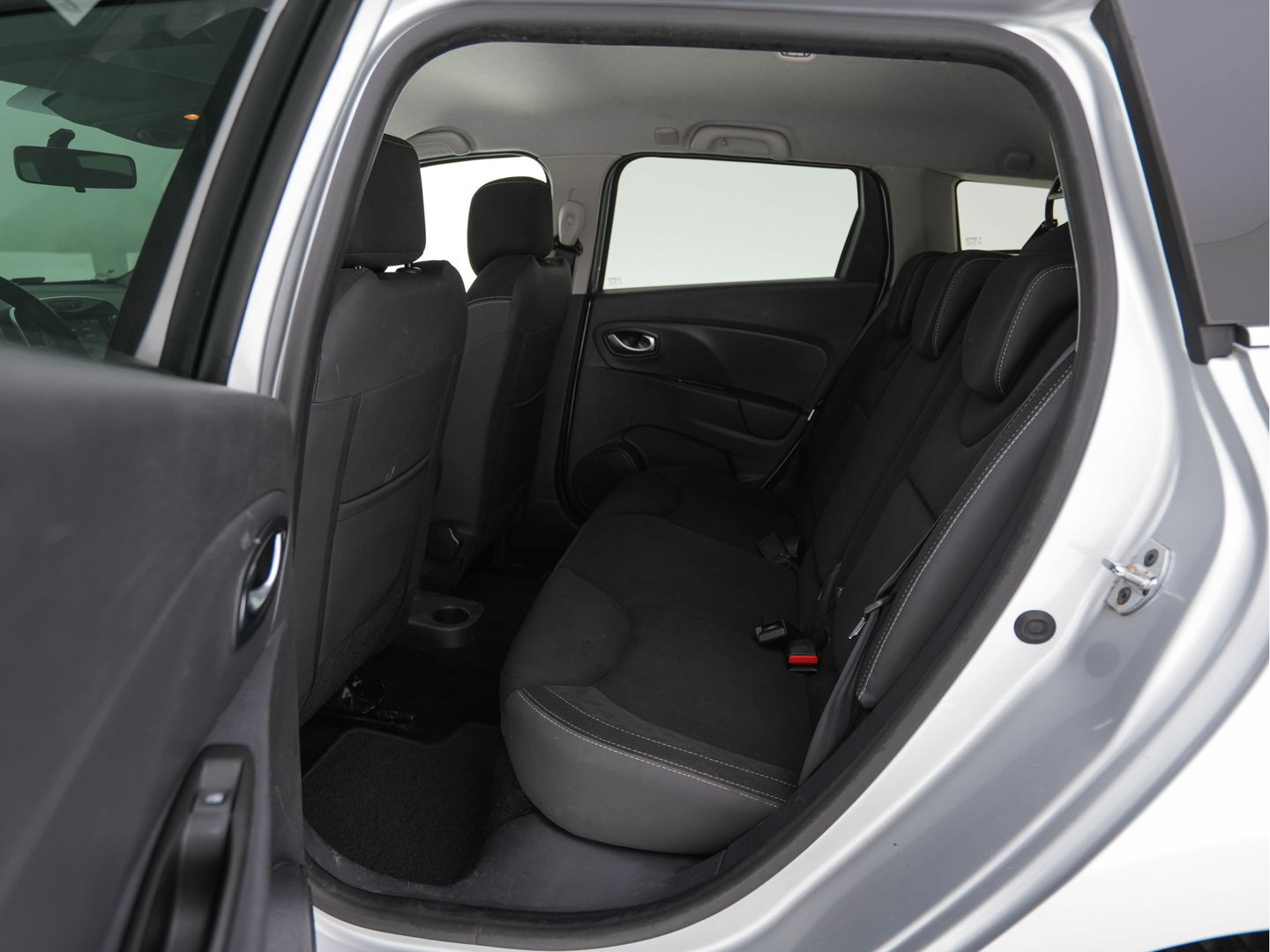 Renault Clio Estate 0.9 TCe Limited *NAVI-FULLMAP | KEYLESS | AIRCO | CARPLAY | PDC | BASS-REFLEX-AUDIO | COMFORT-SEAT | TOWBAR | 16''ALU *