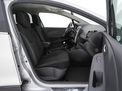 Renault Clio Estate 0.9 TCe Limited *NAVI-FULLMAP | KEYLESS | AIRCO | CARPLAY | PDC | BASS-REFLEX-AUDIO | COMFORT-SEAT | TOWBAR | 16''ALU *