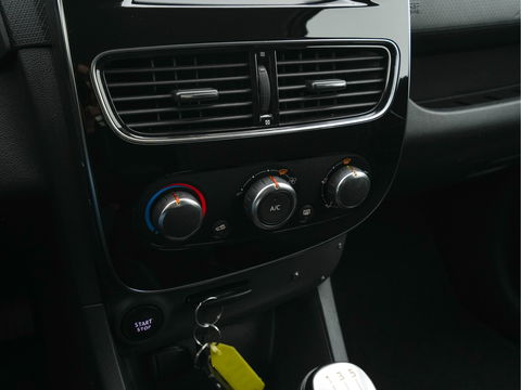 Renault Clio Estate 0.9 TCe Limited *NAVI-FULLMAP | KEYLESS | AIRCO | CARPLAY | PDC | BASS-REFLEX-AUDIO | COMFORT-SEAT | TOWBAR | 16''ALU *