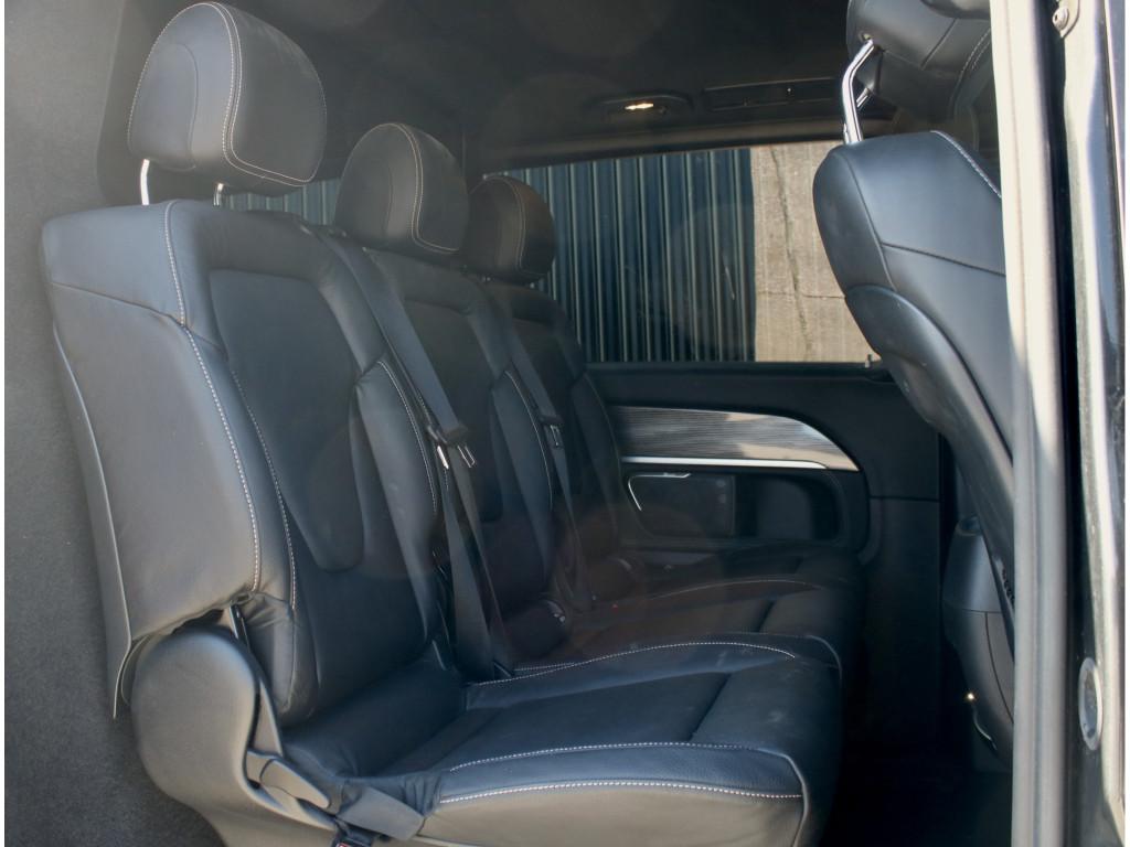 Mercedes-Benz V-Klasse 300d Lang DC Avantgarde Edition 4MATIC | AMG!! | 240pk | Autom. | BOMVOL | Elektrische schuifdeuren | Cruise | Climate | Led | Leder | LMV | Camera