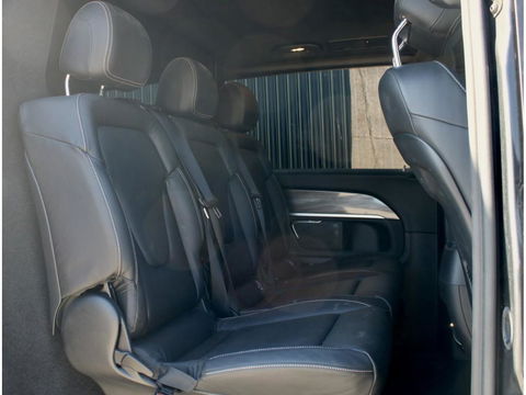 Mercedes-Benz V-Klasse 300d Lang DC Avantgarde Edition 4MATIC | AMG!! | 240pk | Autom. | BOMVOL | Elektrische schuifdeuren | Cruise | Climate | Led | Leder | LMV | Camera