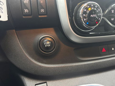 Opel Vivaro 1.6 CDTI L2H1 DC Innovation MARGE | Stoelverwarming | LEDER | Keyless | Luxe bus