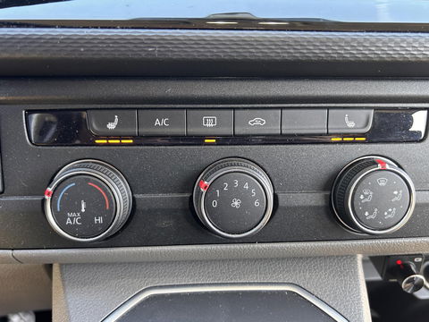 Volkswagen Transporter 2.0 TDI 150PK L2H1 DC | 2x Schuifdeur | LEDER | CARPLAY | LED | ELEKTRISCHE KLEP | 2500KG TREKGEWICHT