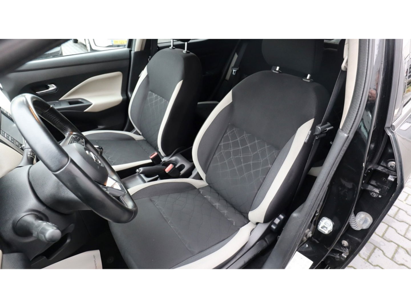 Nissan Micra 0.9 IG-T N-Connecta | Camera| Led | Clima | Veel opties