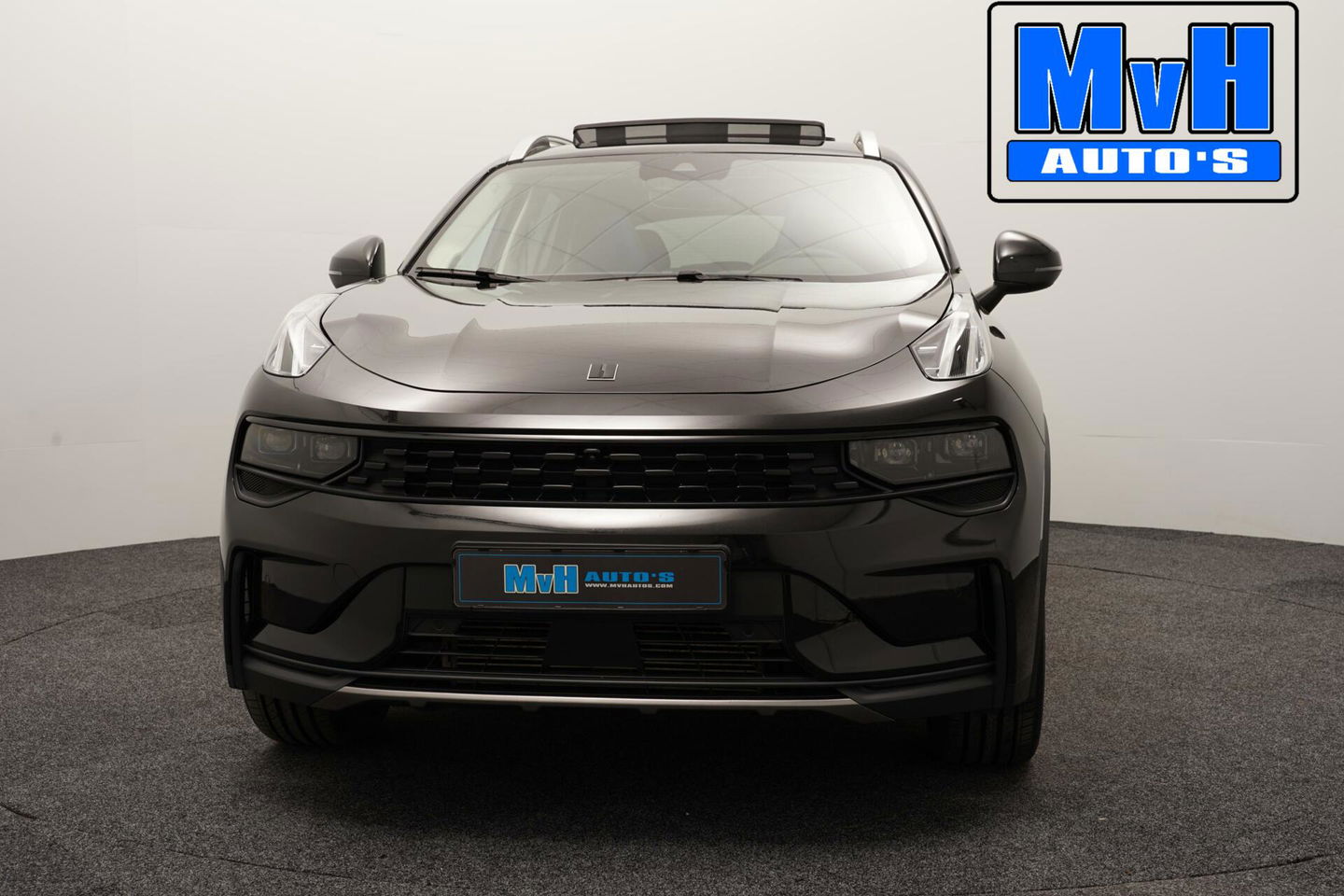Lynk & Co 01 1.5 Plug-in Hybride|LEER|FULL BLACK|ZWARTE.HEMEL