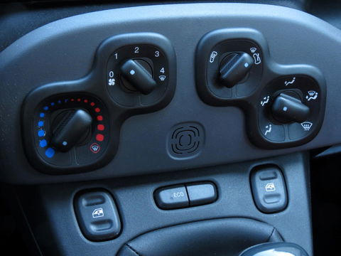 Fiat Panda 0.9 TwinAir Pop 1e EIGENAAR | NIEUWE APK T/M MEI 2026 | ALL-SEASON BANDEN |