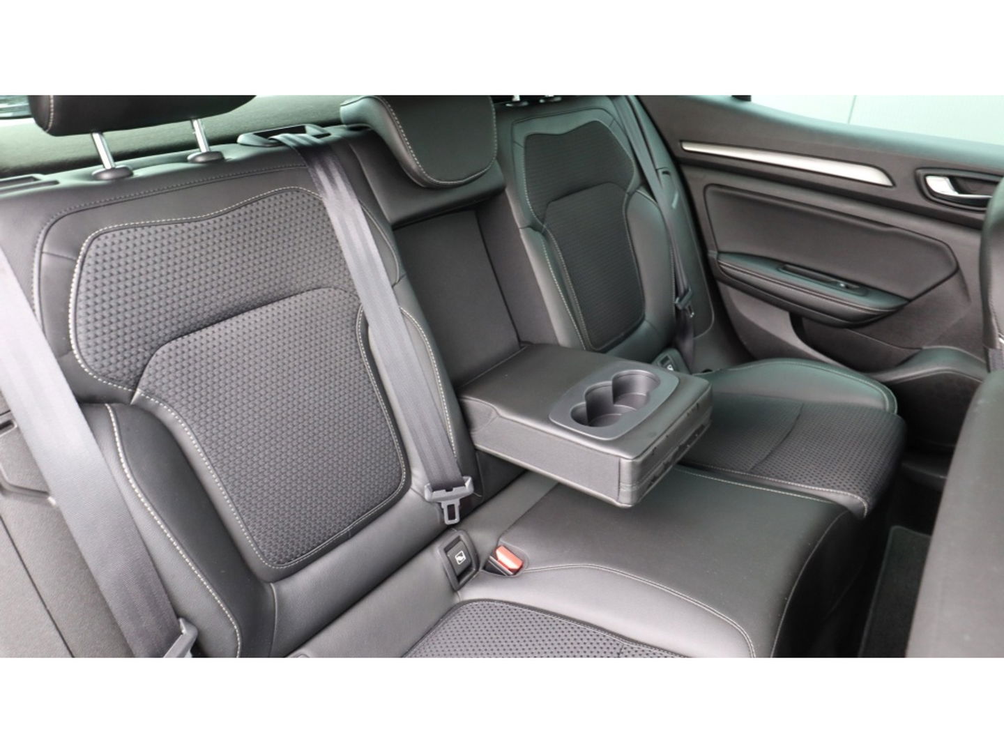 Renault Mégane 1.5 dCi Bose | Nieuwe Type | Lane assist | PDC | Clima