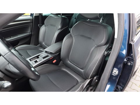 Renault Mégane 1.5 dCi Bose | Nieuwe Type | Lane assist | PDC | Clima