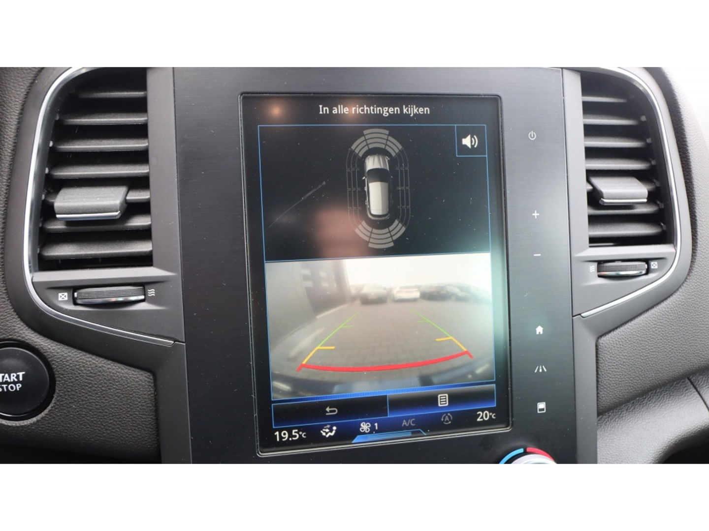 Renault Mégane 1.5 dCi Bose | Nieuwe Type | Lane assist | PDC | Clima