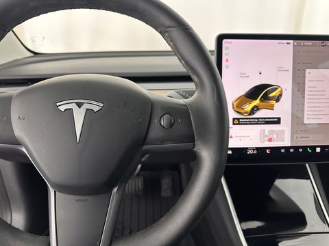 Tesla Model 3 Standard RWD Plus 60 kWh [ 3-Fase ] (INCL-BTW) Aut. *PANO | AUTO-PILOT | NAPPA-LEATHER | KEYLESS | FULL-LED | MEMORY-PACK | SURROUND-VIEW | DAB | CARPLAY | DIGI-COCKPIT | LANE-ASSIST | COMFORT-SEATS | 18"ALU*