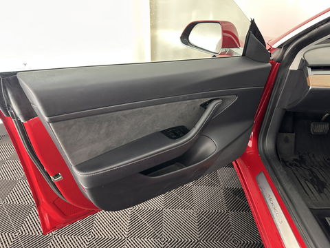 Tesla Model 3 Standard RWD Plus 60 kWh [ 3-Fase ] (INCL-BTW) Aut. *PANO | AUTO-PILOT | NAPPA-LEATHER | KEYLESS | FULL-LED | MEMORY-PACK | SURROUND-VIEW | DAB | CARPLAY | DIGI-COCKPIT | LANE-ASSIST | COMFORT-SEATS | 18"ALU*