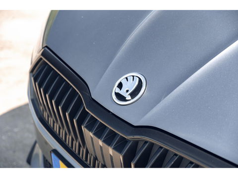 Škoda Fabia 1.0 TSI Monte Carlo | SPORT INTERIEUR | LED | CLIMA | PDC | DAB | APPLE CAR PLAY