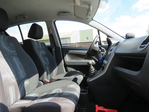 Opel Agila 1.0 Edition | AIRCO | LICHTMETALEN VELGEN | SLECHTS 28.954 KM NAP | INCLUSIEF ALLE ONDERHOUDSPAPIEREN |