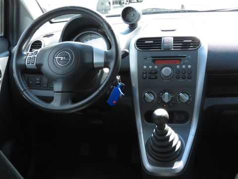 Opel Agila 1.0 Edition | AIRCO | LICHTMETALEN VELGEN | SLECHTS 28.954 KM NAP | INCLUSIEF ALLE ONDERHOUDSPAPIEREN |