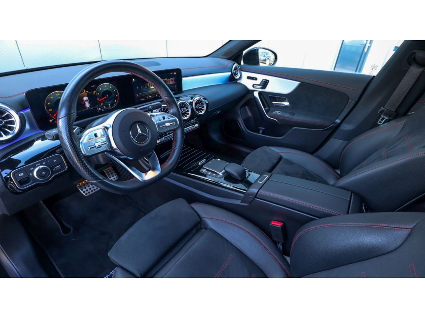 Mercedes-Benz CLA-Klasse Shooting Brake 180 Bns Sol. AMG | Pano | Sfeer | Multibeam | Memory