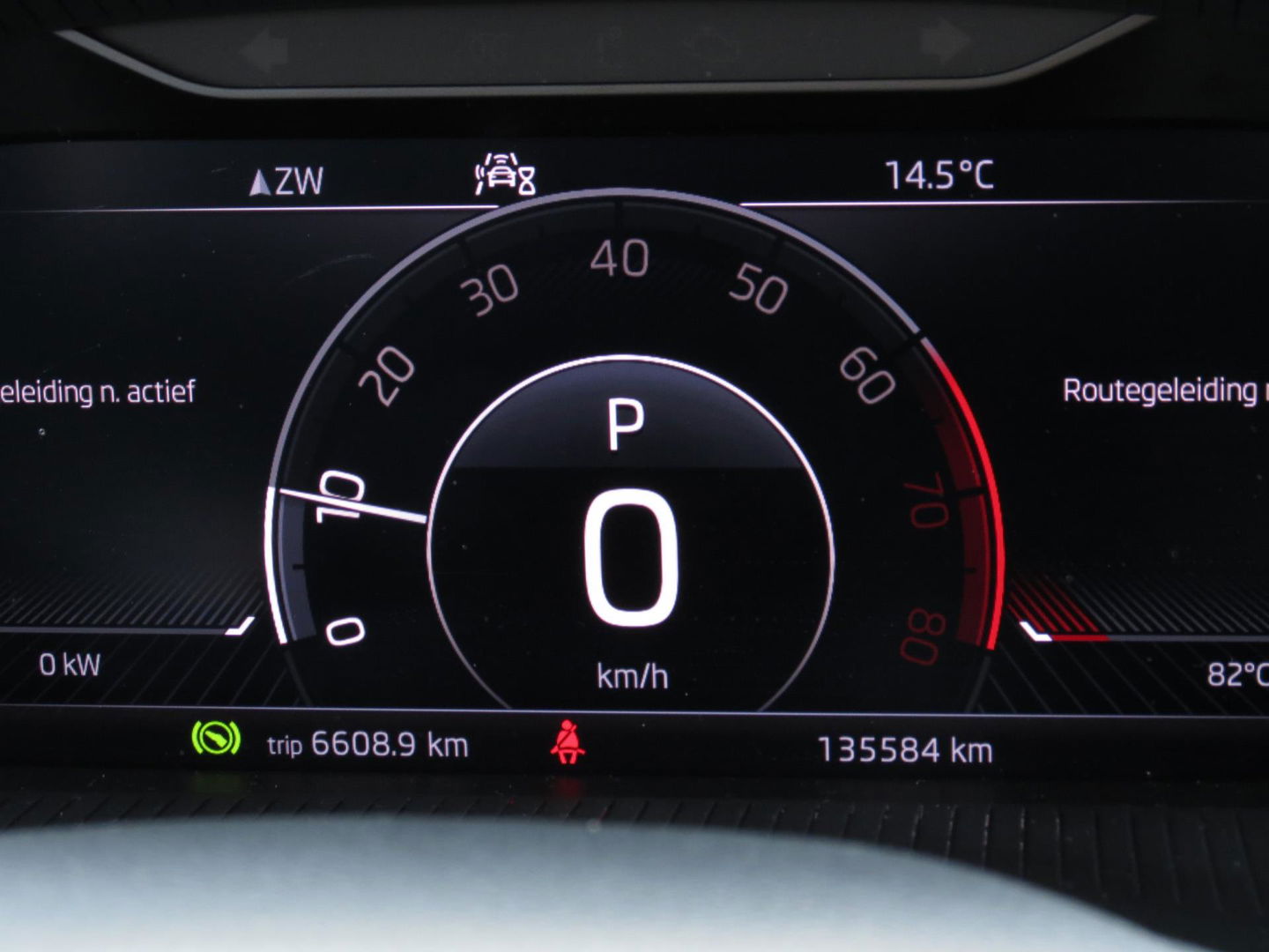 Škoda Kamiq 1.0 TSI Business Edition AUTOMAAT | PANORAMADAK | 18 INCH VELGEN | APPLE CARPLAY | SOUND SYSTEM | DAB+ | KEYLESS |
