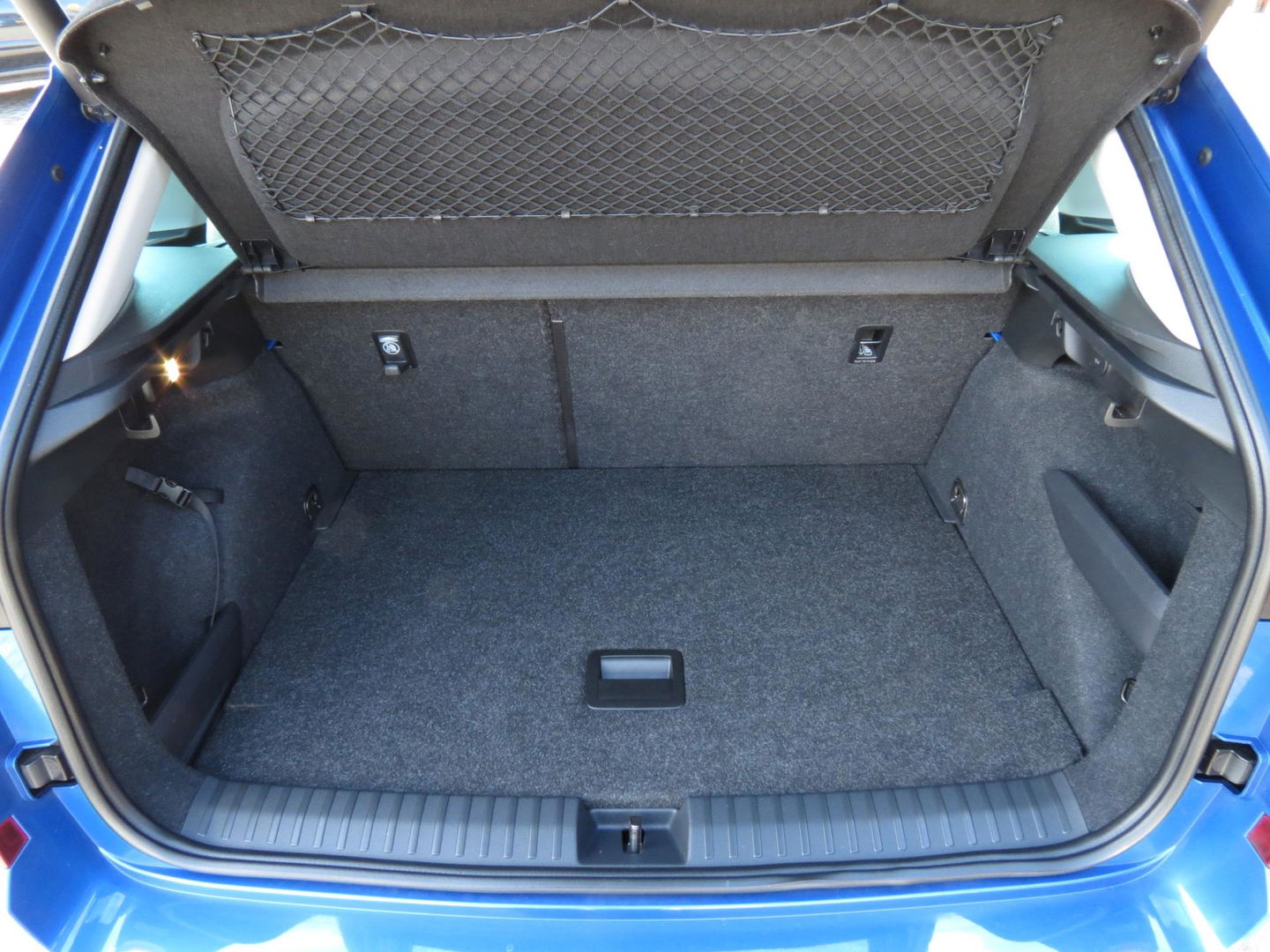 Škoda Kamiq 1.0 TSI Business Edition AUTOMAAT | PANORAMADAK | 18 INCH VELGEN | APPLE CARPLAY | SOUND SYSTEM | DAB+ | KEYLESS |