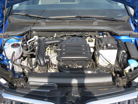 Škoda Kamiq 1.0 TSI Business Edition AUTOMAAT | PANORAMADAK | 18 INCH VELGEN | APPLE CARPLAY | SOUND SYSTEM | DAB+ | KEYLESS |