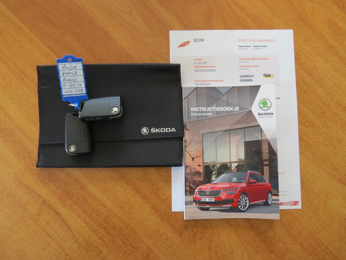 Škoda Kamiq 1.0 TSI Business Edition AUTOMAAT | PANORAMADAK | 18 INCH VELGEN | APPLE CARPLAY | SOUND SYSTEM | DAB+ | KEYLESS |