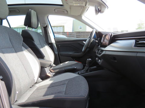 Škoda Kamiq 1.0 TSI Business Edition AUTOMAAT | PANORAMADAK | 18 INCH VELGEN | APPLE CARPLAY | SOUND SYSTEM | DAB+ | KEYLESS |