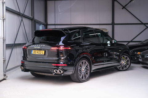 Porsche Cayenne 3.0 E-Hybrid Platinum Edition | Dealer OH | Trekhaak | Stoelkoeling | 360 cam | Panoramadak | Adaptive |
