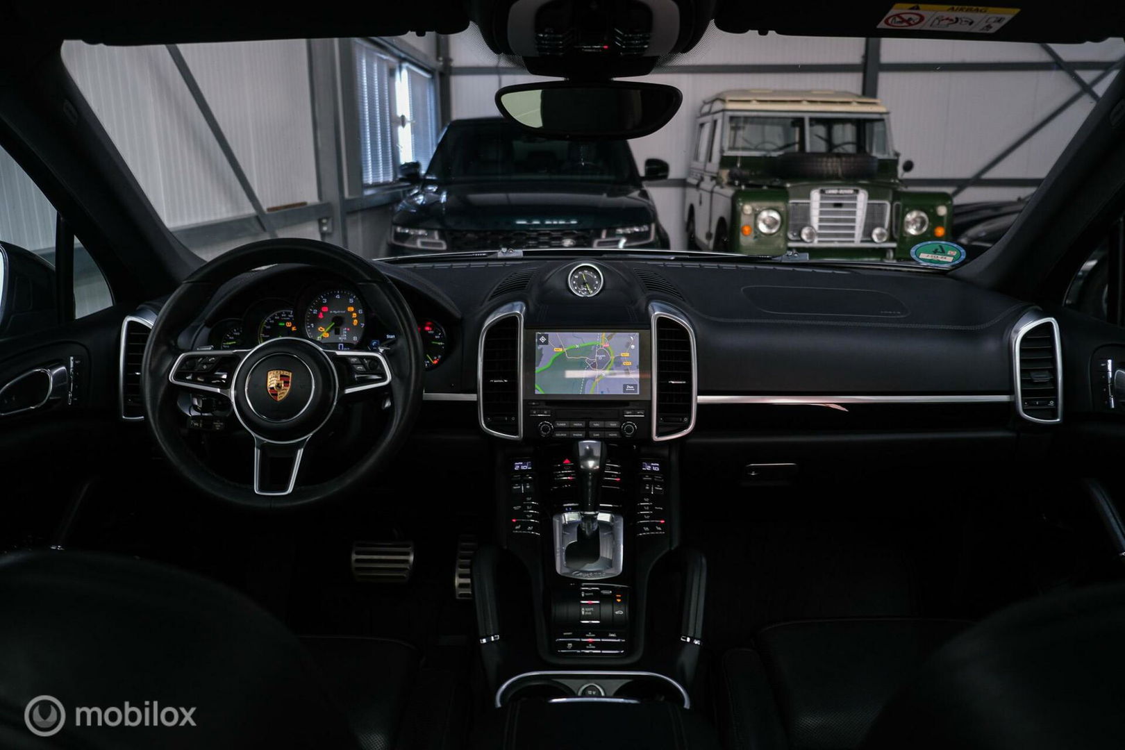 Porsche Cayenne 3.0 E-Hybrid Platinum Edition | Dealer OH | Trekhaak | Stoelkoeling | 360 cam | Panoramadak | Adaptive |
