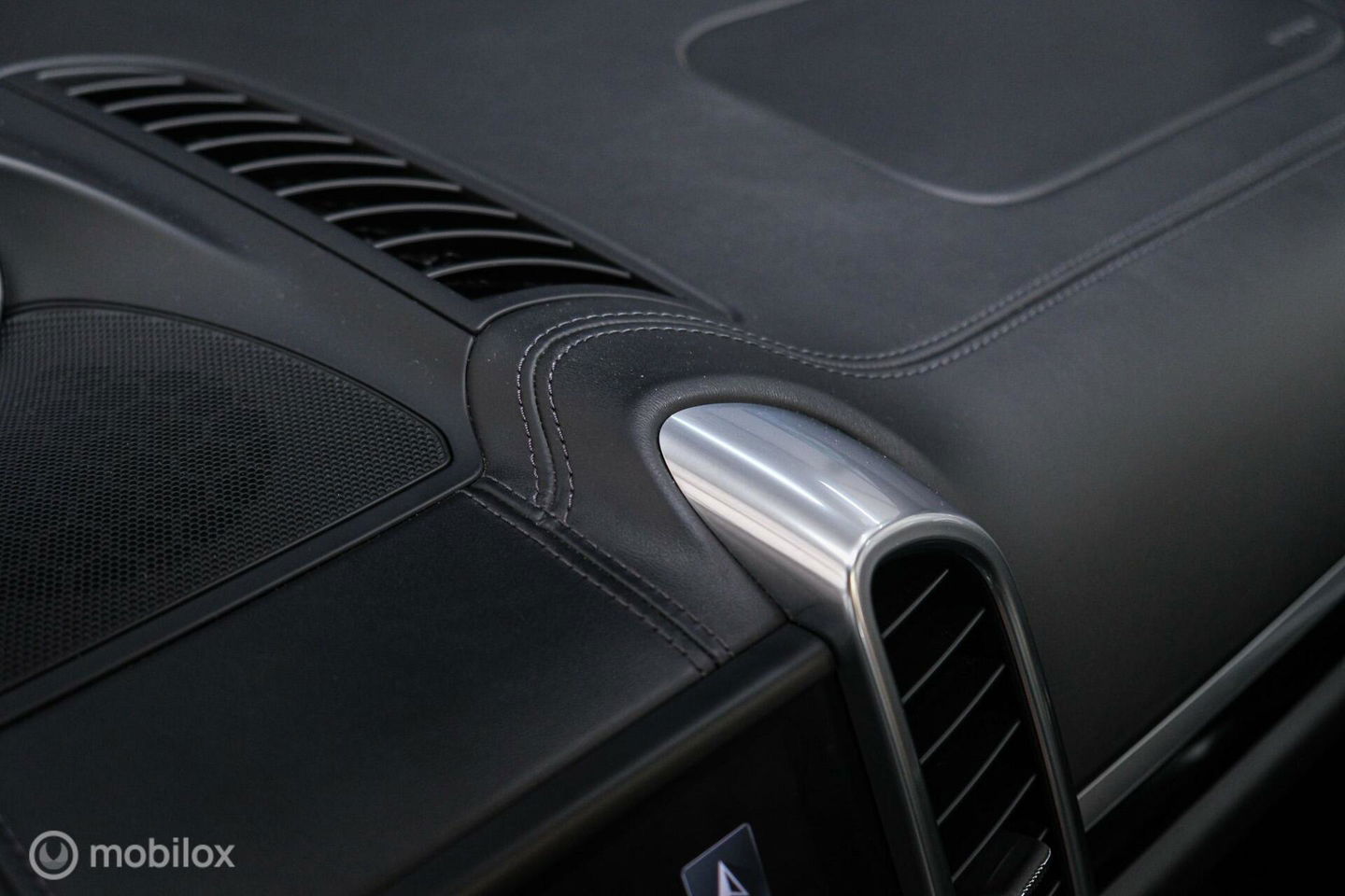 Porsche Cayenne 3.0 E-Hybrid Platinum Edition | Dealer OH | Trekhaak | Stoelkoeling | 360 cam | Panoramadak | Adaptive |