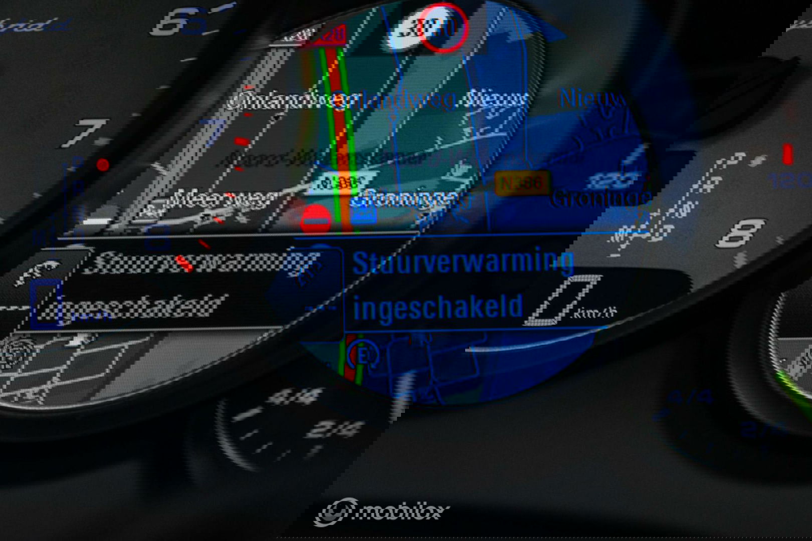 Porsche Cayenne 3.0 E-Hybrid Platinum Edition | Dealer OH | Trekhaak | Stoelkoeling | 360 cam | Panoramadak | Adaptive |