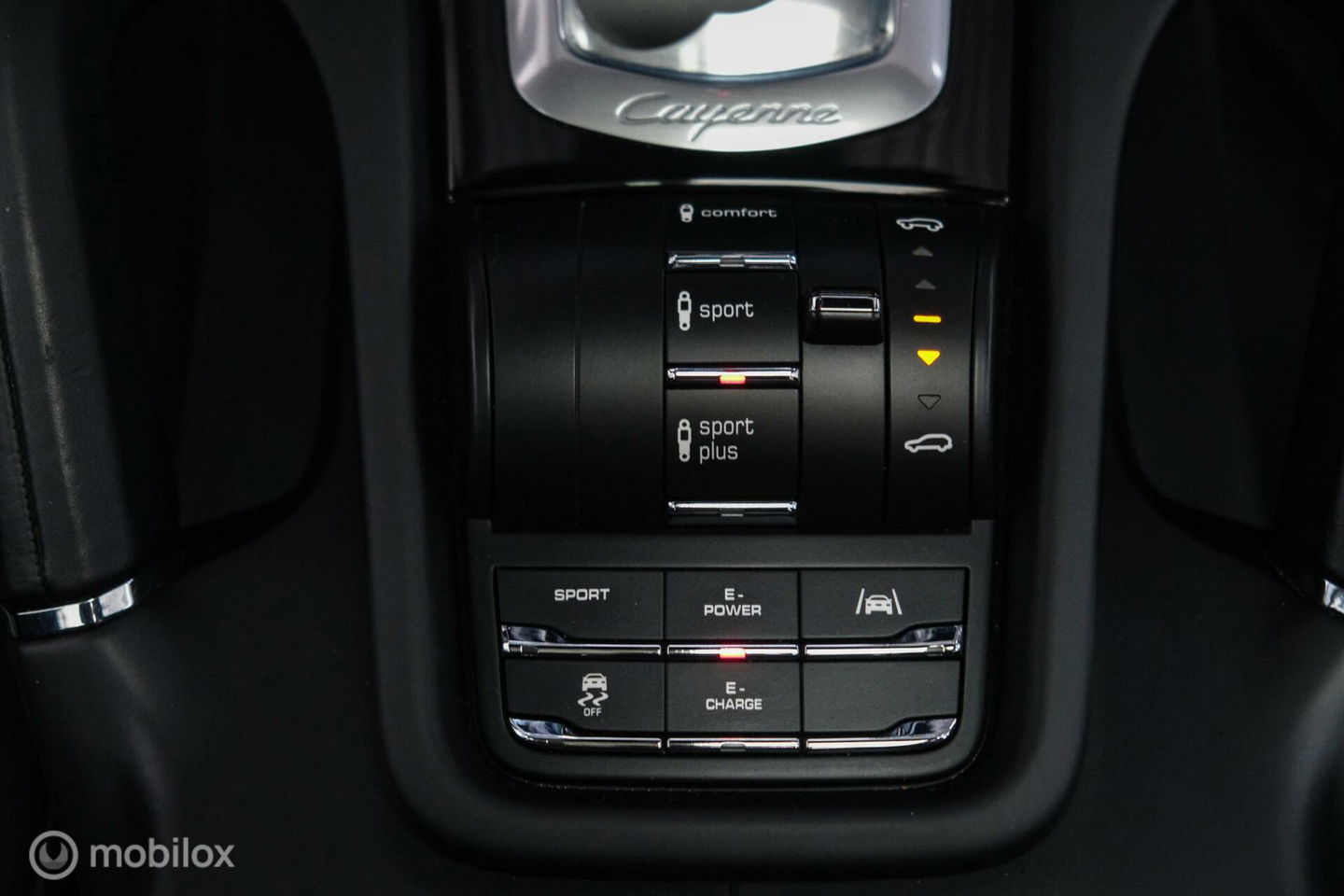 Porsche Cayenne 3.0 E-Hybrid Platinum Edition | Dealer OH | Trekhaak | Stoelkoeling | 360 cam | Panoramadak | Adaptive |