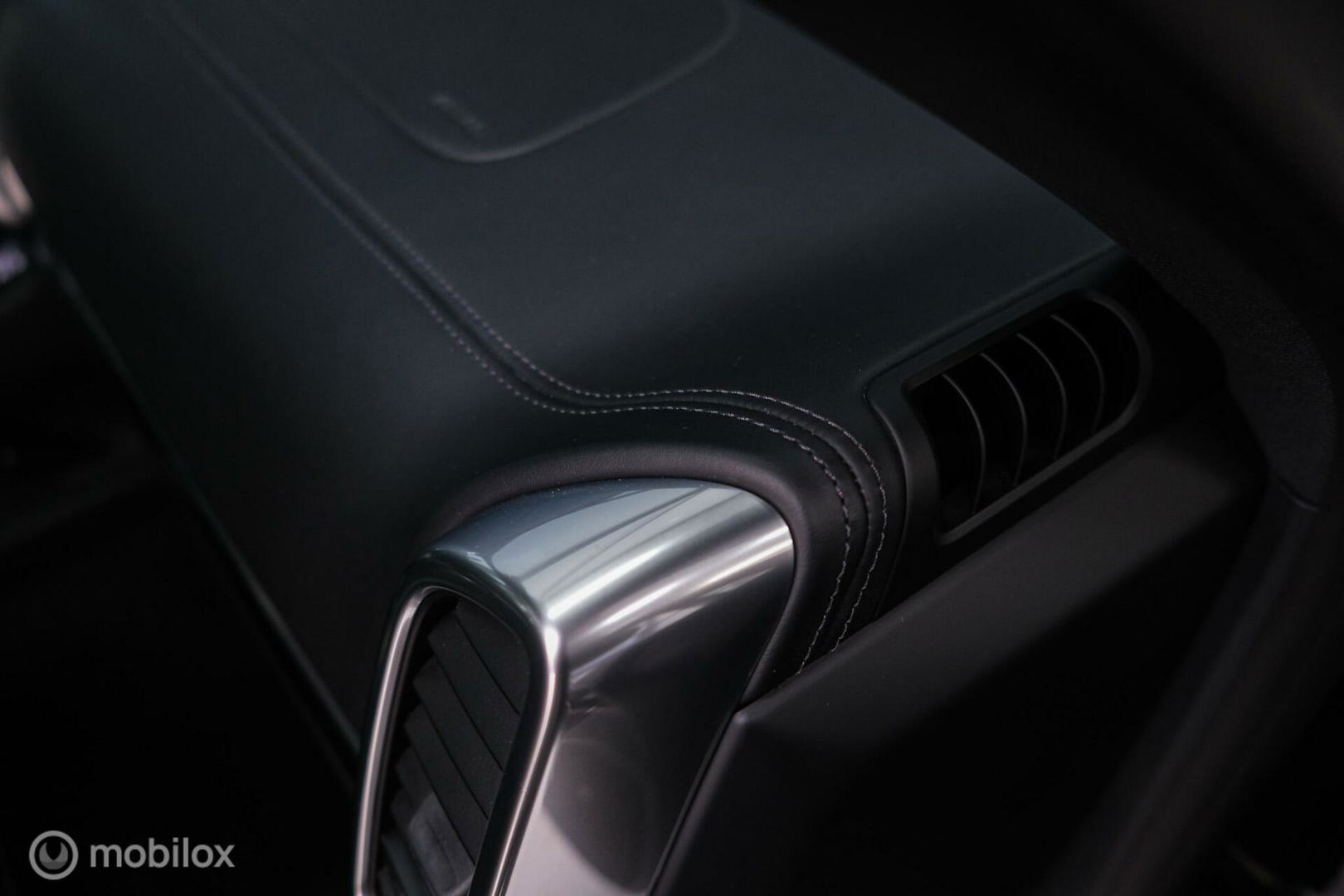 Porsche Cayenne 3.0 E-Hybrid Platinum Edition | Dealer OH | Trekhaak | Stoelkoeling | 360 cam | Panoramadak | Adaptive |