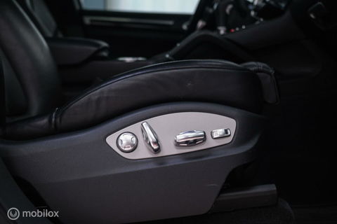 Porsche Cayenne 3.0 E-Hybrid Platinum Edition | Dealer OH | Trekhaak | Stoelkoeling | 360 cam | Panoramadak | Adaptive |