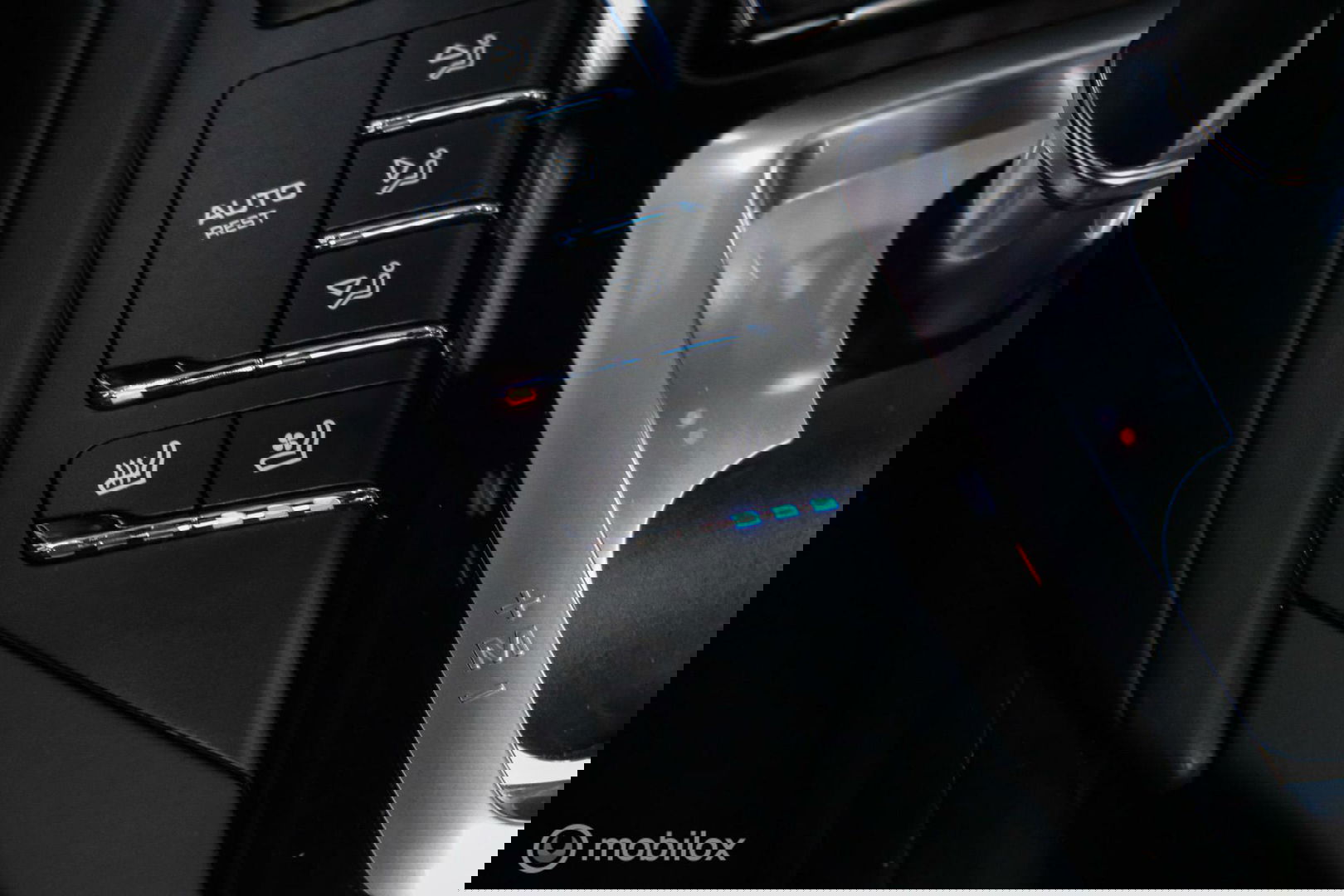 Porsche Cayenne 3.0 E-Hybrid Platinum Edition | Dealer OH | Trekhaak | Stoelkoeling | 360 cam | Panoramadak | Adaptive |