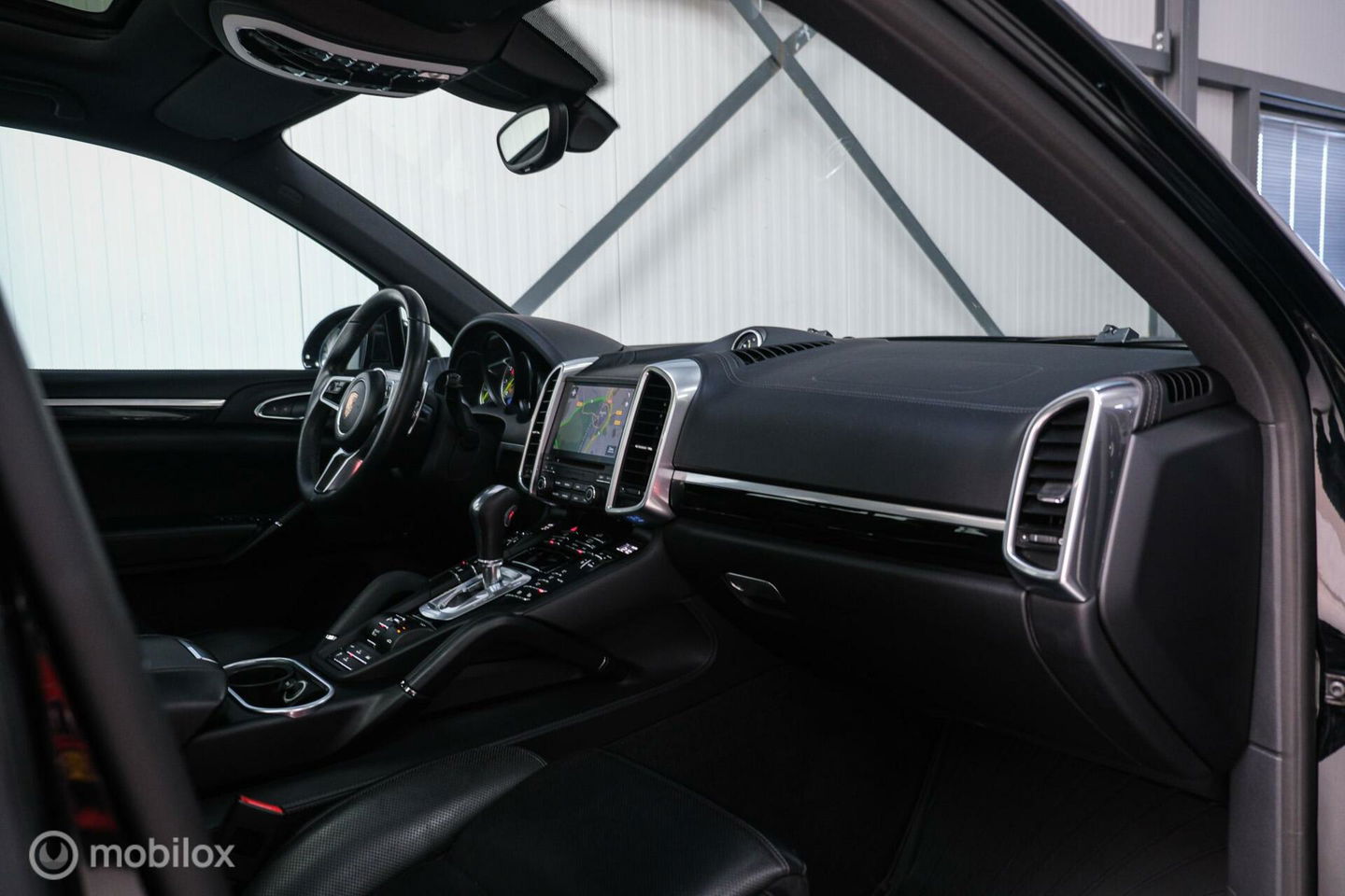 Porsche Cayenne 3.0 E-Hybrid Platinum Edition | Dealer OH | Trekhaak | Stoelkoeling | 360 cam | Panoramadak | Adaptive |