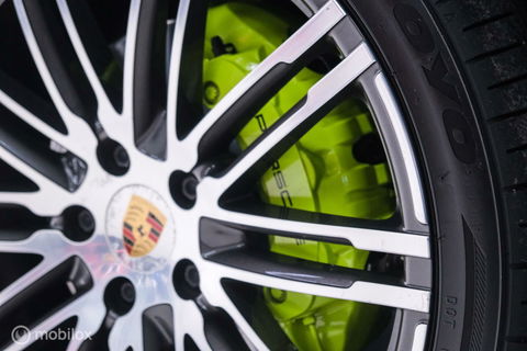 Porsche Cayenne 3.0 E-Hybrid Platinum Edition | Dealer OH | Trekhaak | Stoelkoeling | 360 cam | Panoramadak | Adaptive |