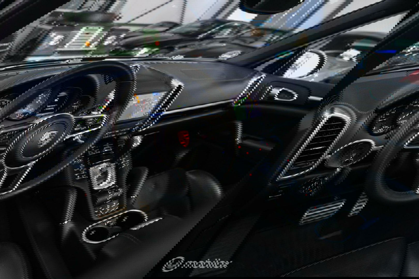 Porsche Cayenne 3.0 E-Hybrid Platinum Edition | Dealer OH | Trekhaak | Stoelkoeling | 360 cam | Panoramadak | Adaptive |