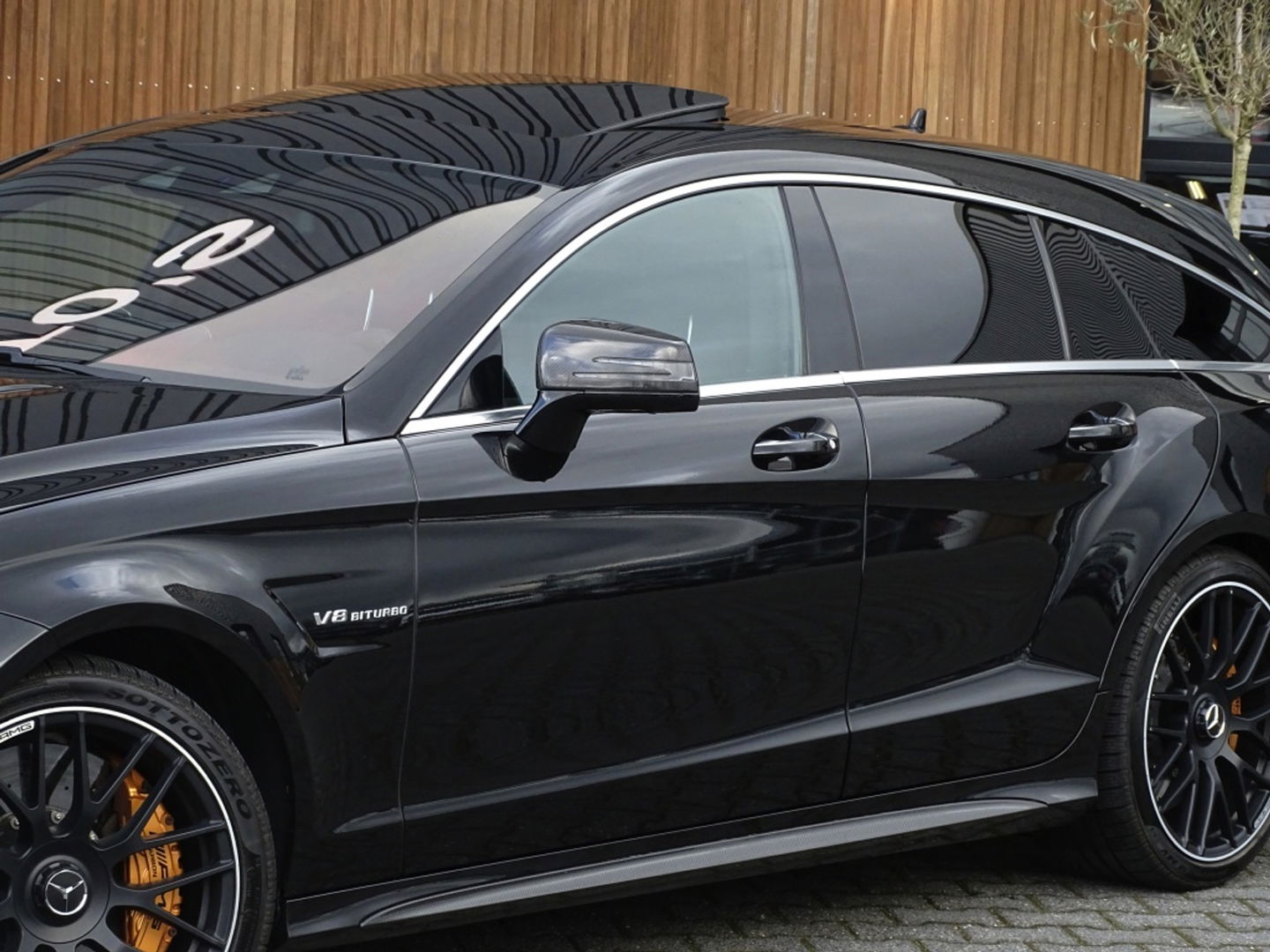 Mercedes-Benz CLS-Klasse Shooting Brake AMG 63S V8 BI-Turbo 586PK 4MATIC / Keramisch / Alcantara / LED